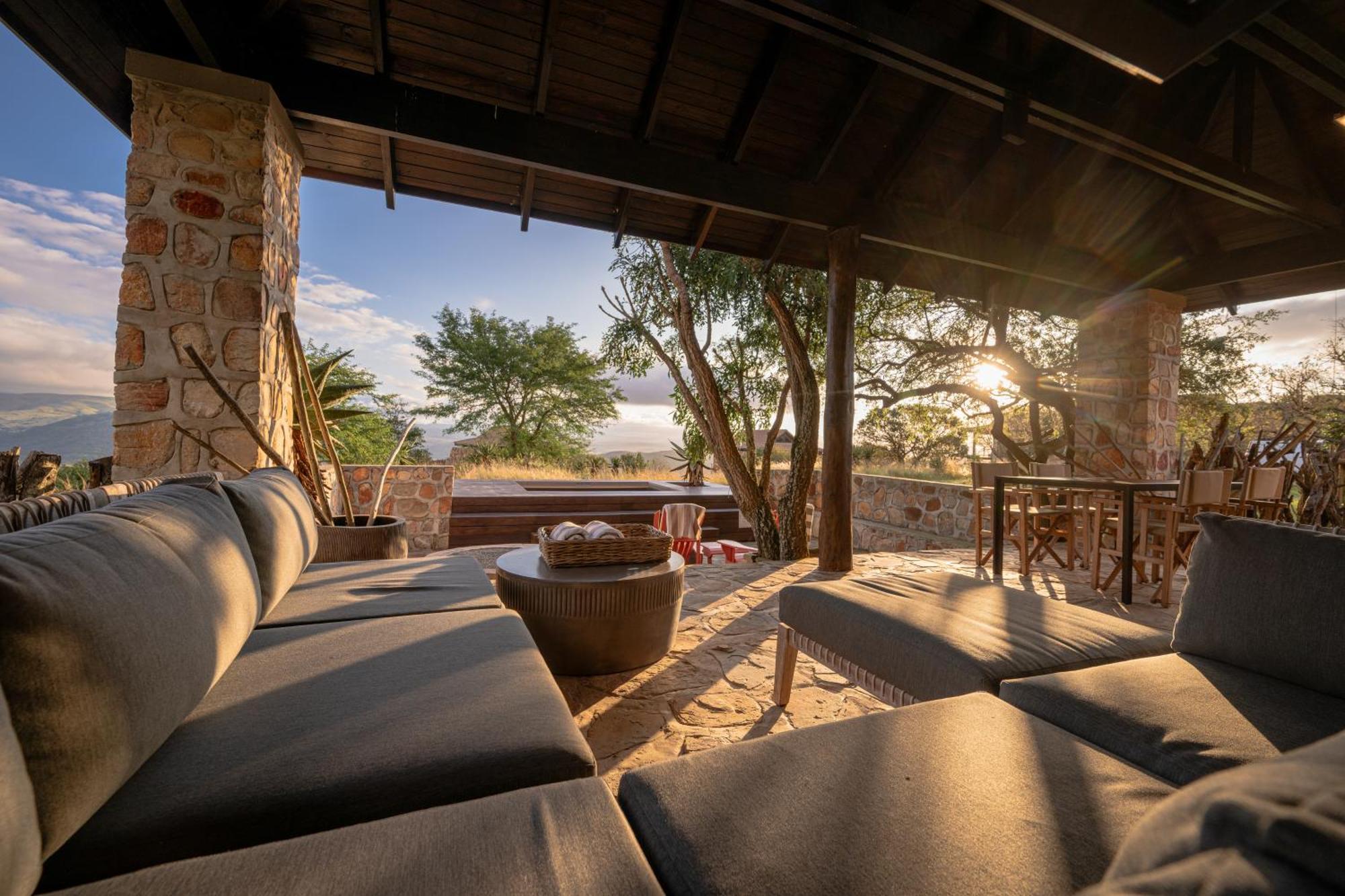 Zulu Rock Lodge - Babanango Game Reserve Ulundi Exteriör bild