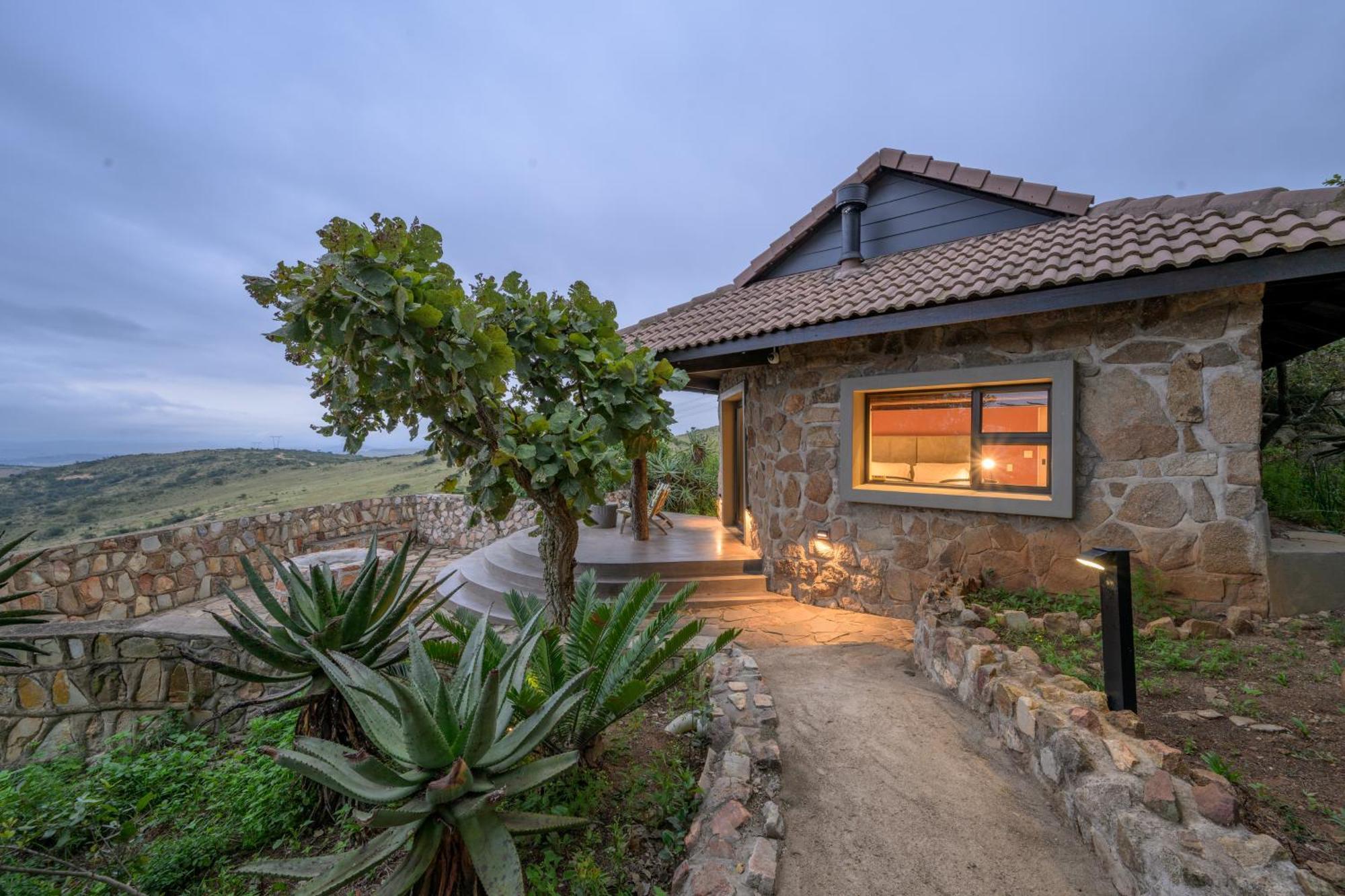 Zulu Rock Lodge - Babanango Game Reserve Ulundi Exteriör bild