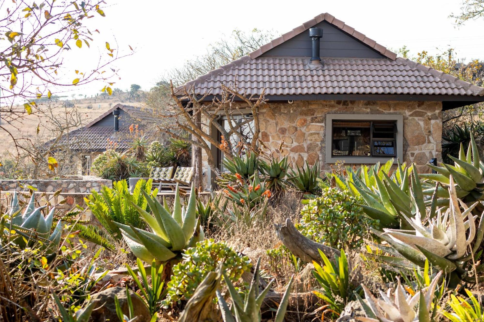 Zulu Rock Lodge - Babanango Game Reserve Ulundi Exteriör bild